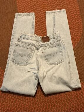 Vintage Levi’s 550 Cinch High Waisted Stone Washed size 28